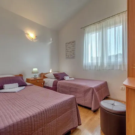 House Tender Near Trogir, Jacuzzi