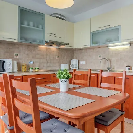 House Tender Near Trogir, Jacuzzi Sevid