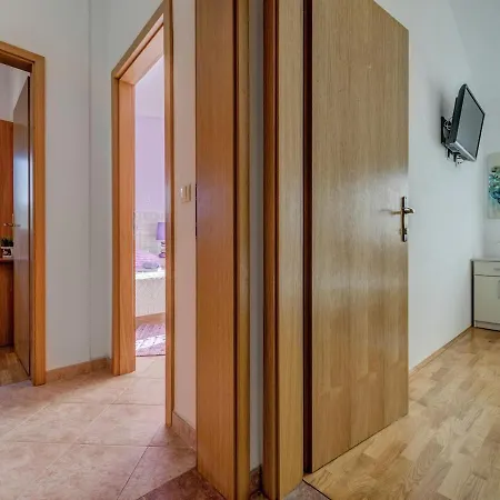 House Tender Near Trogir, Jacuzzi * Sevid